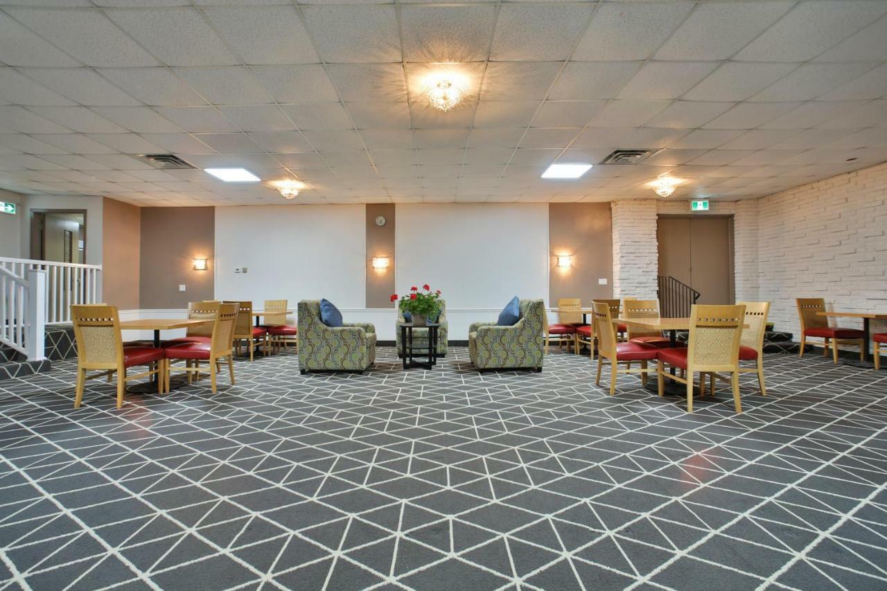 King Hotel Palmerston Esterno foto
